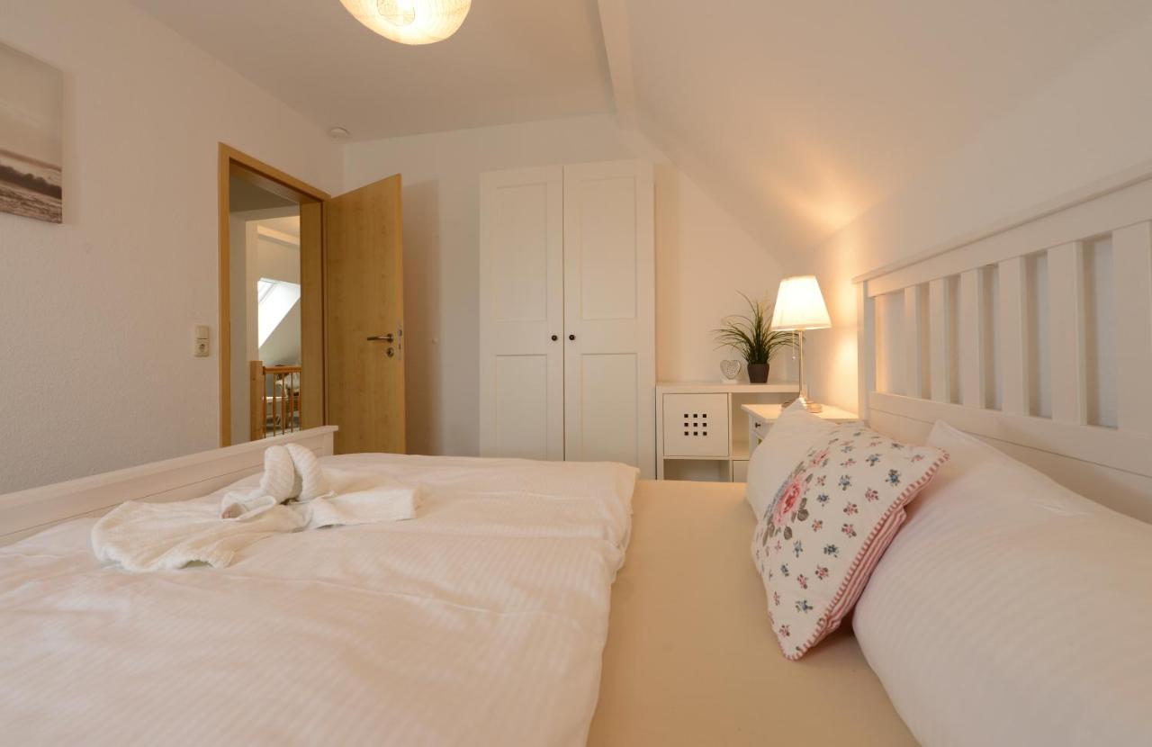 Ferienwohnung Seestern Fuer 6 Personen Mit Kamin & Terrasse Boltenhagen (Ostseebad) Exterior foto
