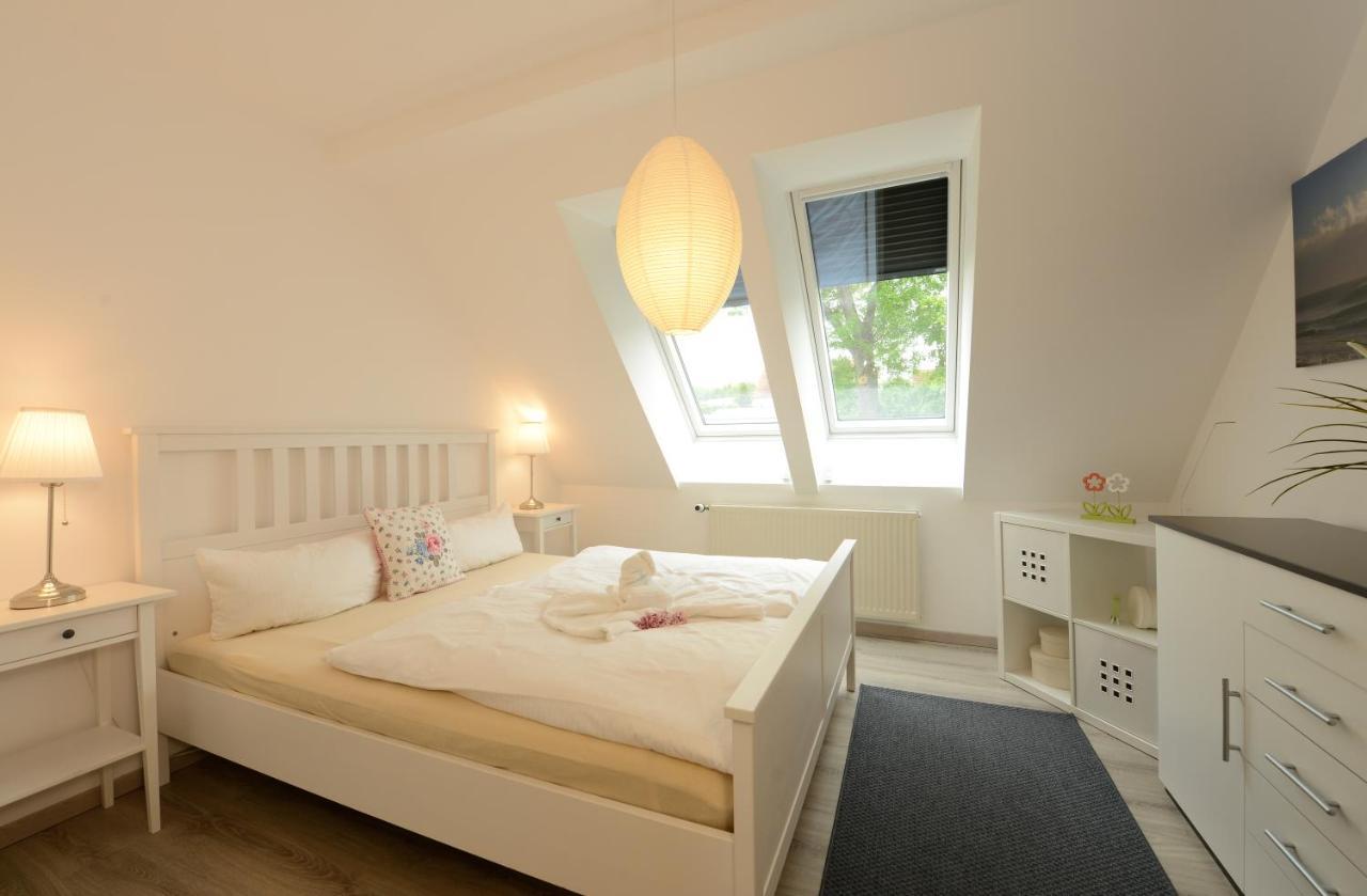 Ferienwohnung Seestern Fuer 6 Personen Mit Kamin & Terrasse Boltenhagen (Ostseebad) Exterior foto
